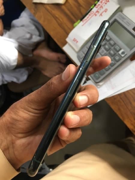 iPhone 11 Pro Max 512gb with box non pta factory unlocked 6