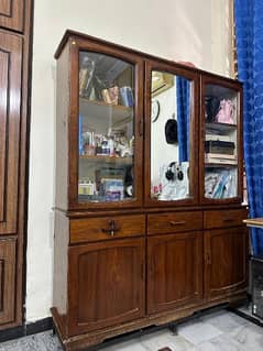 Wooden (pure shesham/tali) Showcase in good condition price negotiable 0