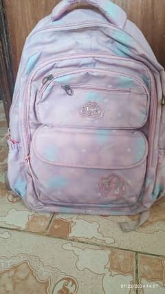 school bags in very good condition