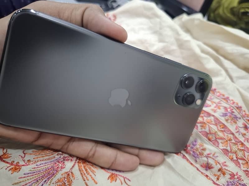 iphone 11 pro max 5