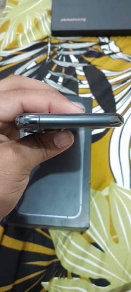 iPhone 11 Pro PTA prove box sath ha /256 /battery service Pa ha 4