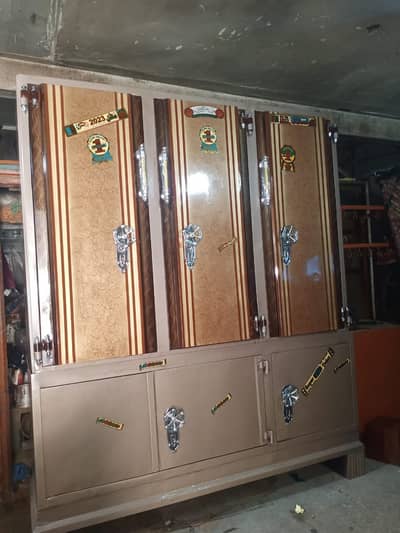 Safe Almari / Iron almari /fancy pilar almari for sale in lahore