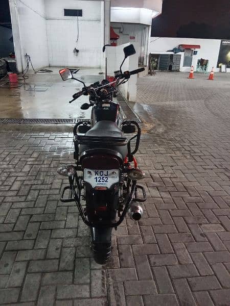 Suzuki GS 150 4