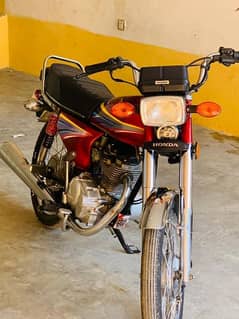 Honda bike CG 125cc for sale model 2011 all paper clear/0349/7520/844/