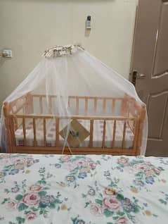 baby cot bed.