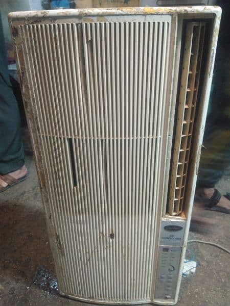 portabel A/c 220 volt. . 2