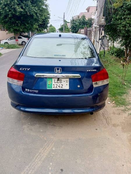 Honda City  2010 8