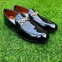 Material: Patent Leather
•  Product Type: Men's Shoes
