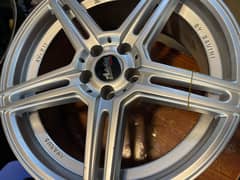 “17 Inch AV-X11 Alloy Rim by Savini - High-Performance Racing Wheel”