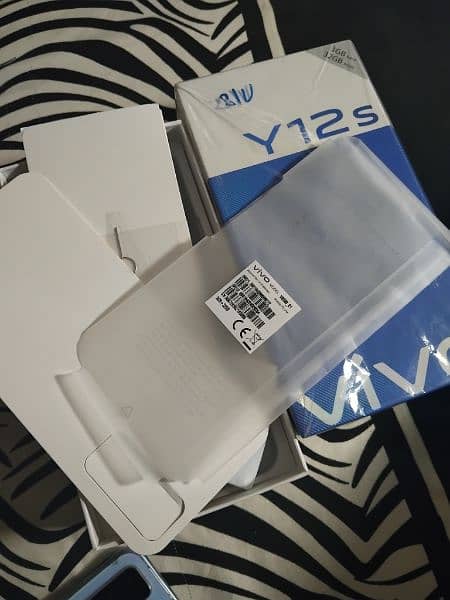 vivo y12 s Ram 3gb Rom 32 gb 10