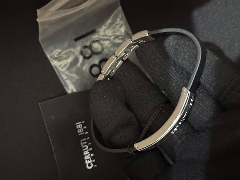 Cerruti 1881 Silver And Black Leather Bracelet For Men 1