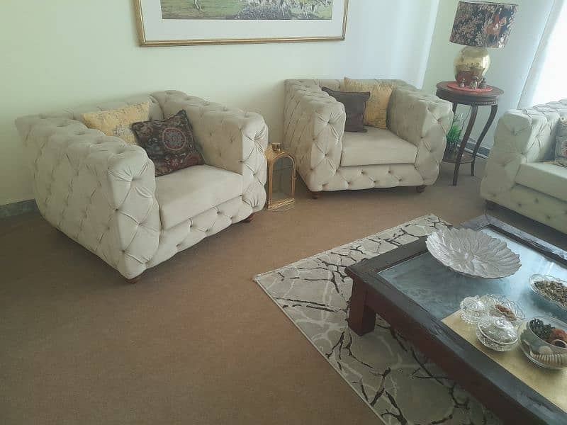 7 Seater Sofa Set chesterfield & Coffee table 2