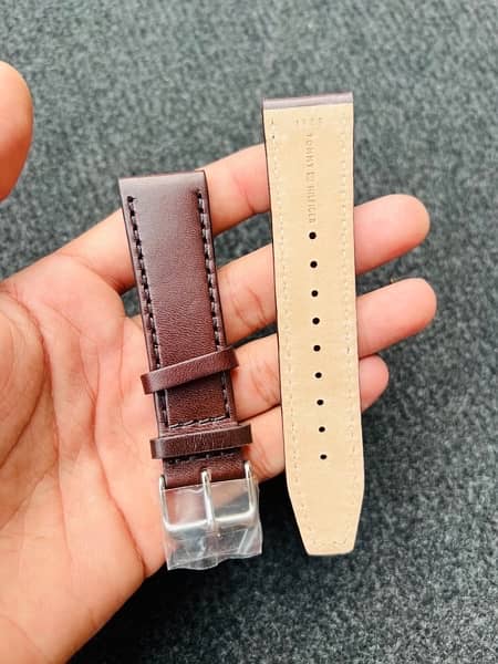 22mm Smart Watch /Analog Watch Leather /Silicone Straps 3