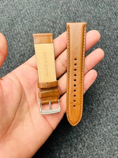 22mm Smart Watch /Analog Watch Leather /Silicone Straps 7