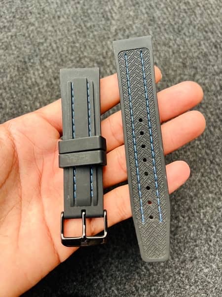 22mm Smart Watch /Analog Watch Leather /Silicone Straps 8