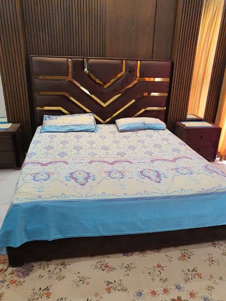 bed like new for sale 0