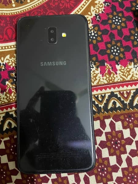 samsung j6 plus with orignal box and charger 0