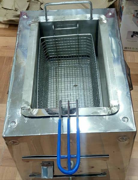 11-Liter Gas Fryer for Sale Reliable and Efficient Kitchen 6