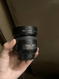 Nikon 35mm 1.8 Lens 10/10 with Caps