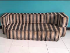 sofa combed