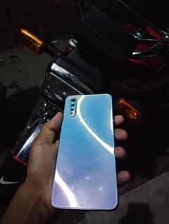 vivo s1       4+1/128