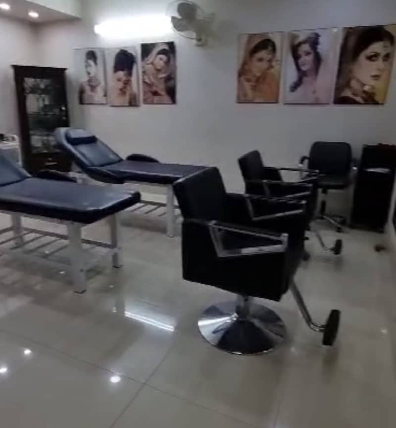 Beauty Salon Furniture 7