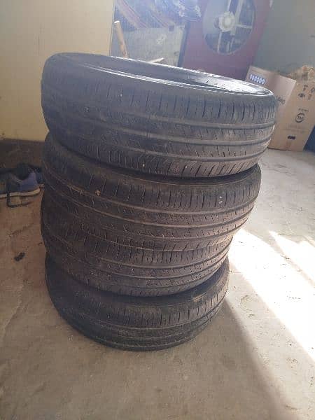 4 Tayer set barnd new condition 185/65/R14 6