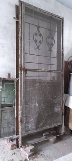 Urgent One Door with chokat and Window