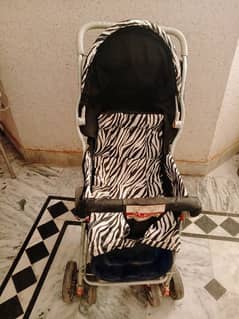 Black & White Pram