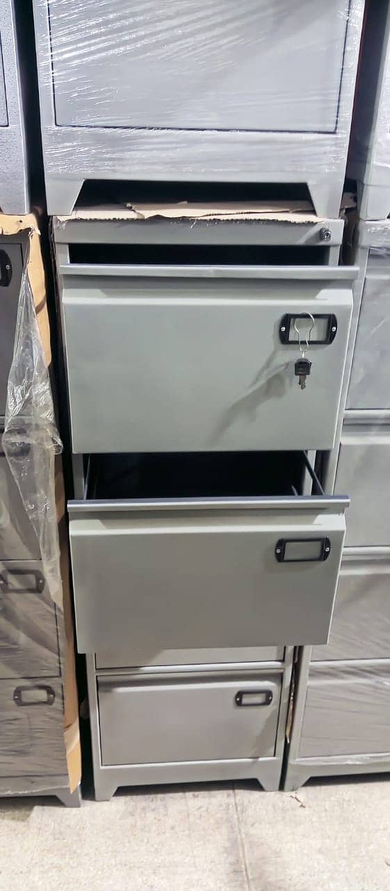 Steel almari/vault door/ cabibet/Labour locker/cash safe/bank locker 7