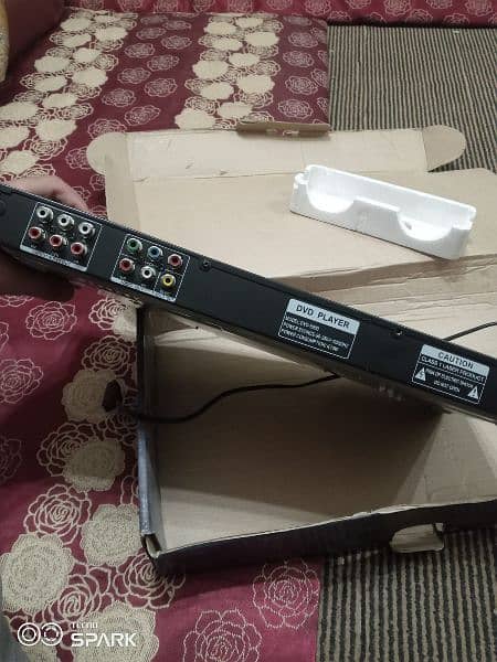 NOBEL DVD PLAYER 4