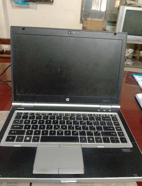 HP Laptop 8460p 4