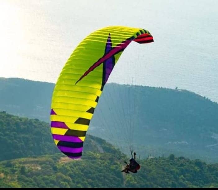 Parachute | Paragliding | Skydiving | Hiking Gear | Parashoot 0