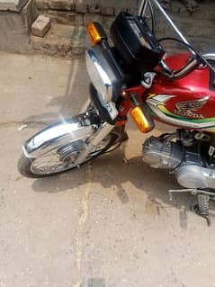 Honda CD 70 2023