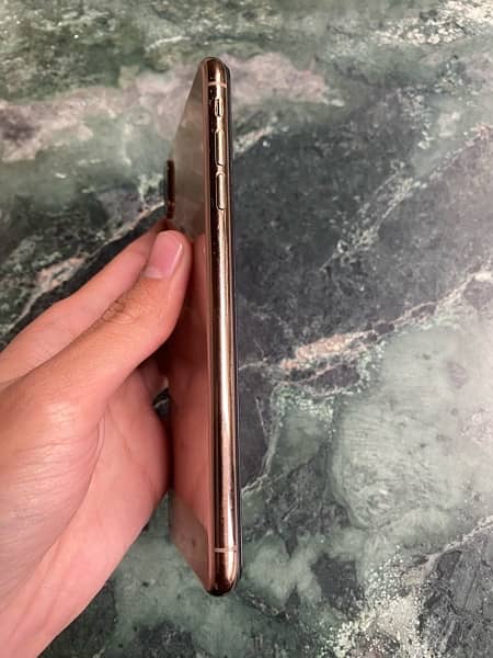 Iphone XS Max 256 Gb Non Pta 4