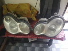 Mercedes Benz C200 w203 head lights availabe for sale
