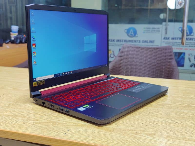 ACER NITRO 5/CORE I7/17.3/144HZ GAMING LAPTOP 1