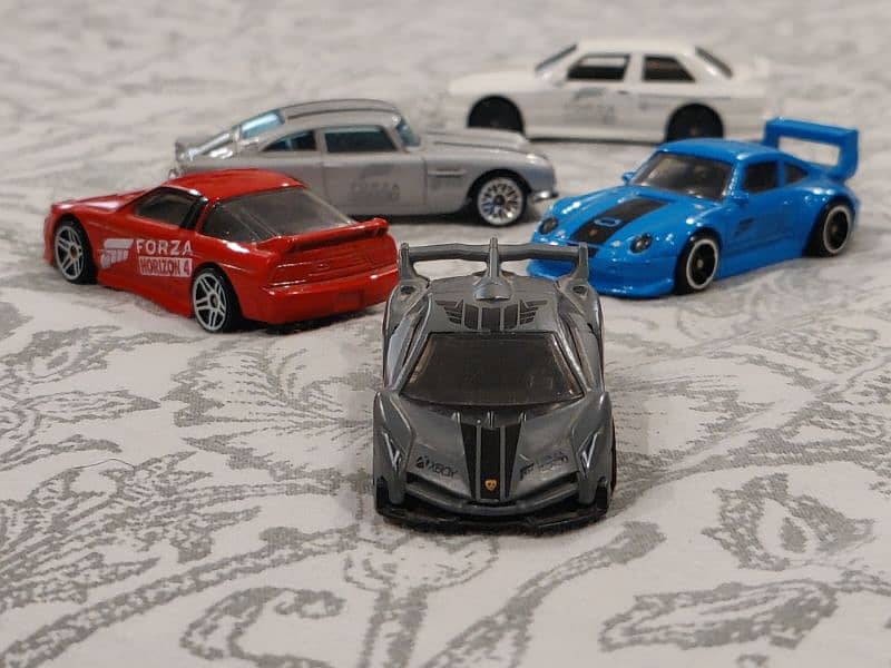 Forza horizon edition hotwheels premiums 16