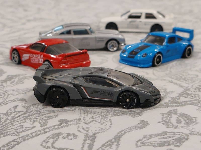 Forza horizon edition hotwheels premiums 17