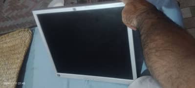 hp lcd with stand bilkul ok ha