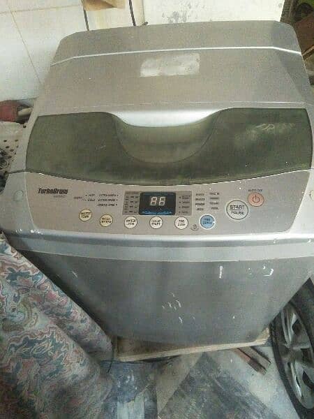 LG automatic washing machine with spinner 5