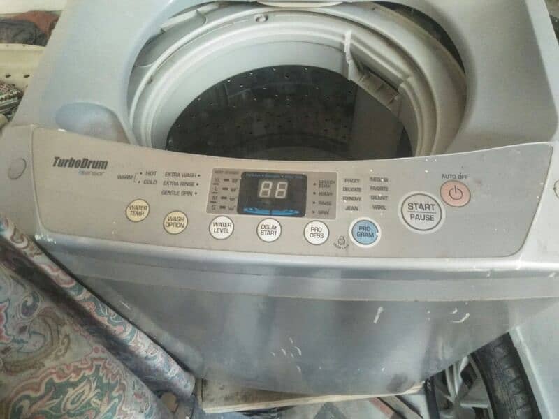 LG automatic washing machine with spinner 7