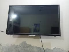 Samsung LCD with high base speakers built in