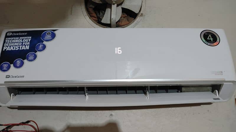 Dawlance Chrome 30 inverter AC 1.5 Ton 1