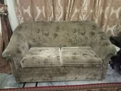 2 seater sofa set in good condition with free cushions