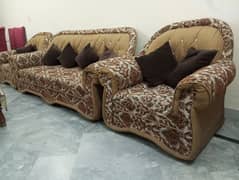 Sofa set is Available for sale