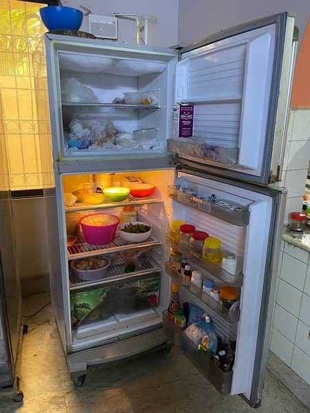 Dawlence Fridge (refrigerator) Full size | Good Condition 1