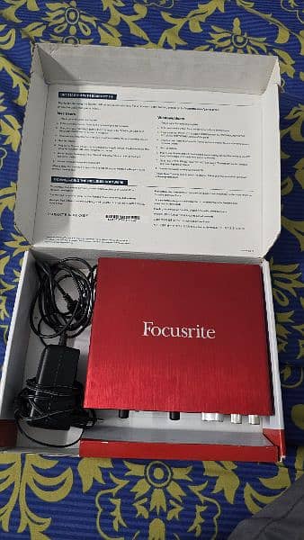 Focusrite Scarlett 6i6 USB Audio Interface (2nd Generation) 0