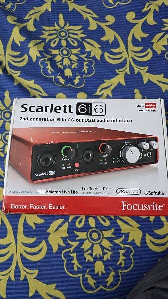 Focusrite Scarlett 6i6 USB Audio Interface (2nd Generation) 6