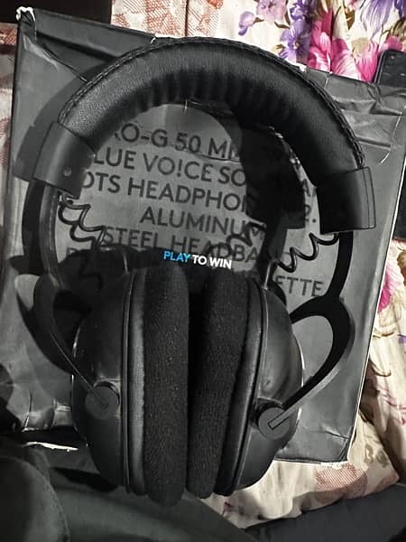 logitech G pro x headphone 7